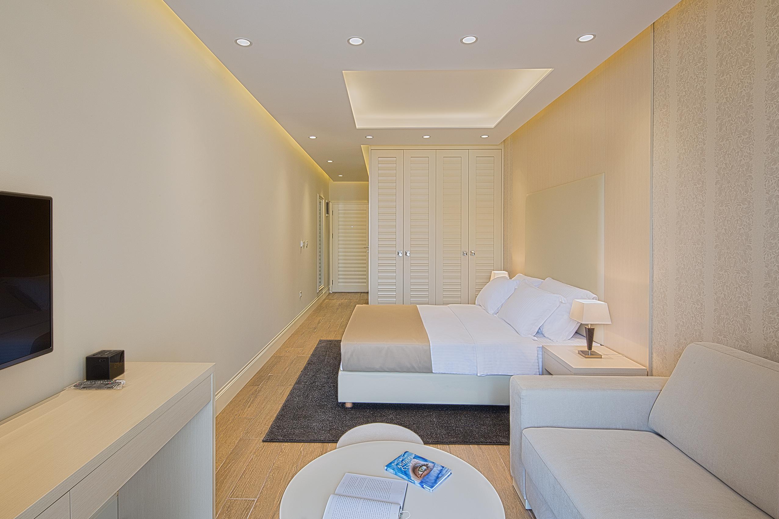 Aria Aparthotel 4*