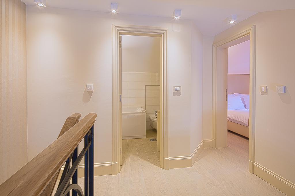 Aria 4*